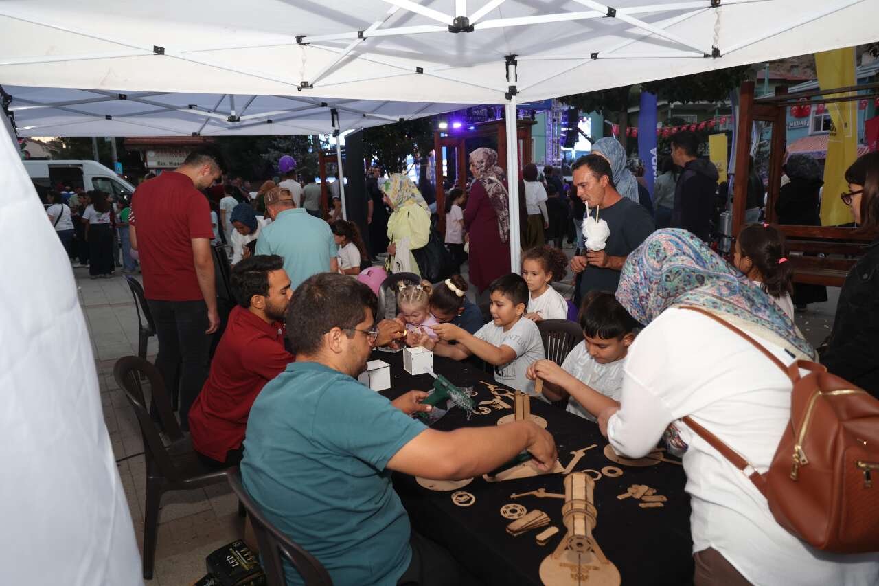 Konya Kültür Günleri'nde renkli görüntüler! Başkan Altay vatandaşlarla buluştu 7